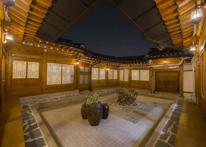 Stay 256 Hanok Guest House