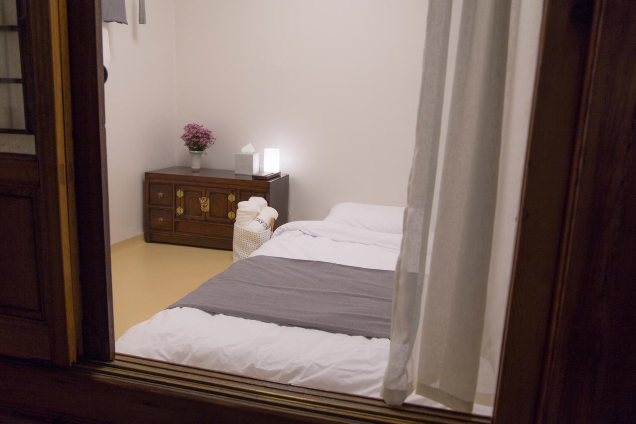 256 Hanok
